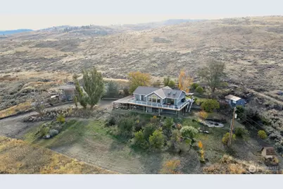 464 Highway 20, Tonasket, WA 98855 - Photo 38