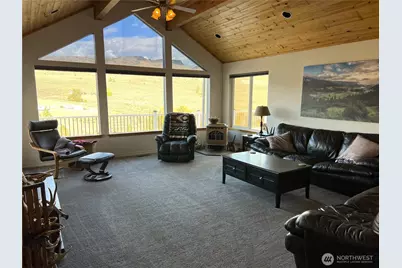 464 Highway 20, Tonasket, WA 98855 - Photo 4