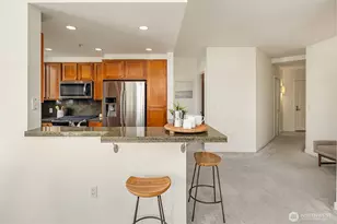 2607 Western Ave, Seattle, WA 98121 - Photo 8