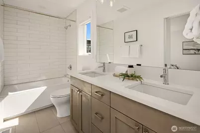733 4th Court S, Kirkland, WA 98033 - Photo 22