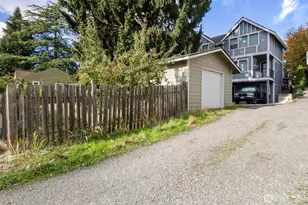 10346 Interlake Ave N, Seattle, WA 98133 - Photo 14
