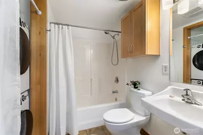 827 Hiawatha Place S #212, Seattle, WA 98144 - Photo 10