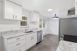 19615 SE 136th St, Renton, WA 98059 - Photo 12
