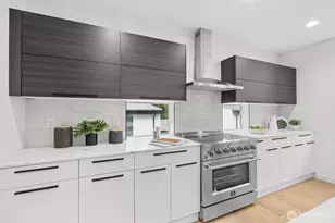 12011 36th Ave NE, Seattle, WA 98125 - Photo 6