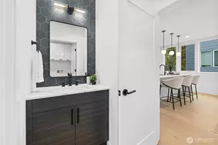 12011 36th Ave NE, Seattle, WA 98125 - Photo 8