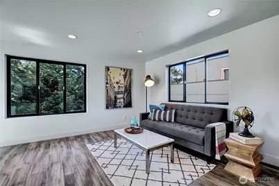 1126 N 90th Street, Seattle, WA 98103 - Photo 4