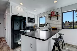 1126 N 90th St, Seattle, WA 98103 - Photo 8