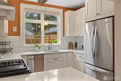 14034 2nd Avenue NW #B, Seattle, WA 98177 - Photo 8