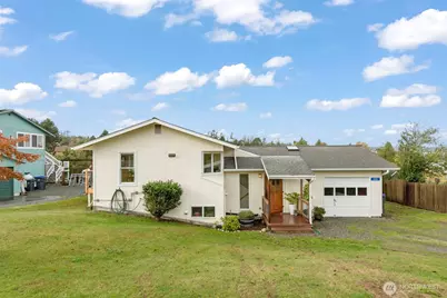 650 NE Otis Street, Coupeville, WA 98239 - Photo 2