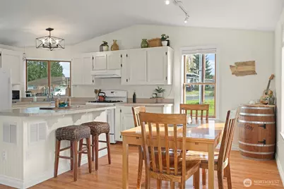 650 NE Otis Street, Coupeville, WA 98239 - Photo 12