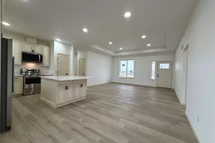 7189 NE Lake Vista Dr, Moses Lake, WA 98837 - Photo 4