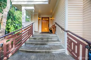 3821 Shelby Rd, Lynnwood, WA 98087 - Photo 2