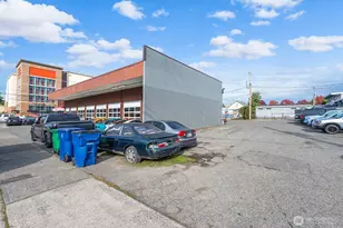 9700 Aurora Ave N, Seattle, WA 98103 - Photo 6