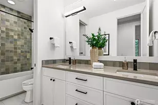 912 18th Ave W, Kirkland, WA 98033 - Photo 30