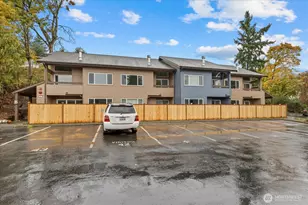 12600 57th Ave S, Seattle, WA 98178 - Photo 2