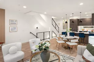 1013c 6th Ave N, Seattle, WA 98109 - Photo 8