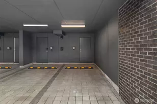 1013c 6th Ave N, Seattle, WA 98109 - Photo 24