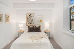 1013c 6th Ave N, Seattle, WA 98109 - Photo 6