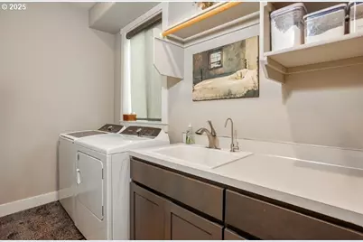 4300 Old Pacific Highway S, Kelso, WA 98624 - Photo 28