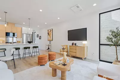 11231 Greenwood Avenue N #A, Seattle, WA 98133 - Photo 10