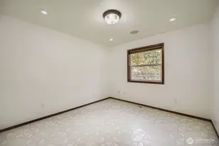 30310 24th Ave S, Roy, WA 98580 - Photo 14