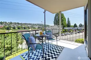 2636 22nd Ave W, Seattle, WA 98199 - Photo 4