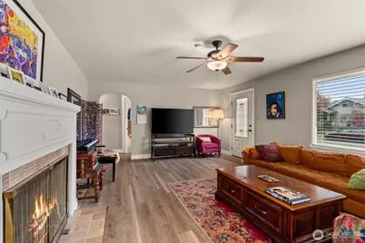 809 K St, Centralia, WA 98531 - Photo 8