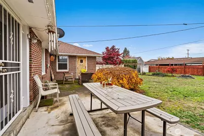 809 K St, Centralia, WA 98531 - Photo 30