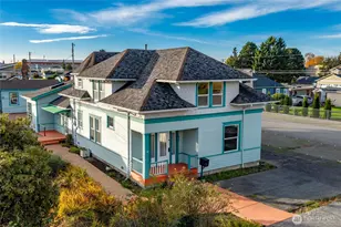 225 N Walnut St, Burlington, WA 98233 - Photo 1