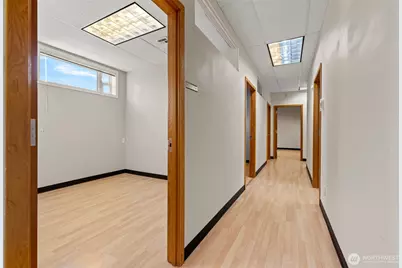 225 N Walnut Street, Burlington, WA 98233 - Photo 18