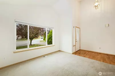 6323 119th Street E, Puyallup, WA 98373 - Photo 4