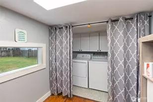 212 W 6th St, Centralia, WA 98531 - Photo 16