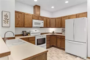 25313 Cumberland Pl, Black Diamond, WA 98010 - Photo 12