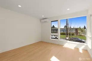 9225 A 14th Ave NW, Seattle, WA 98117 - Photo 8