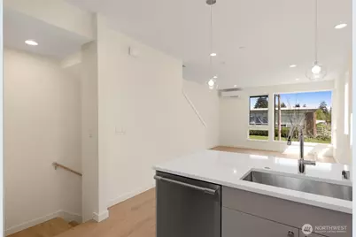 9225 A 14th Avenue NW, Seattle, WA 98117 - Photo 14