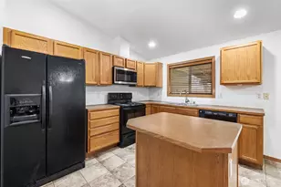 980 S Capstone Ave, Othello, WA 99344 - Photo 6