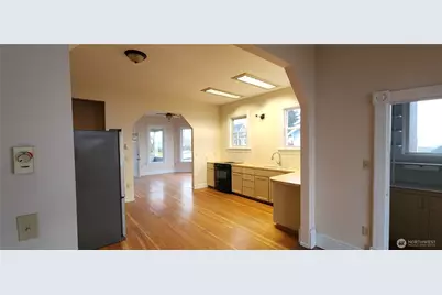 719 Caroline St, Port Angeles, WA 98362 - Photo 8