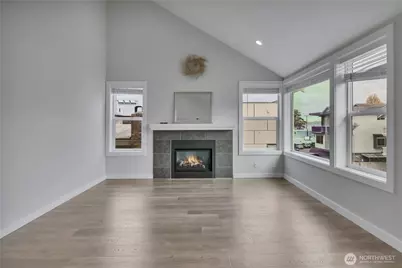 3022 63rd Avenue SW #302, Seattle, WA 98116 - Photo 8