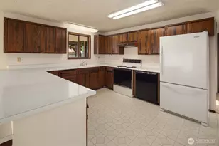 1156 S West Camano Dr, Camano Island, WA 98282 - Photo 14