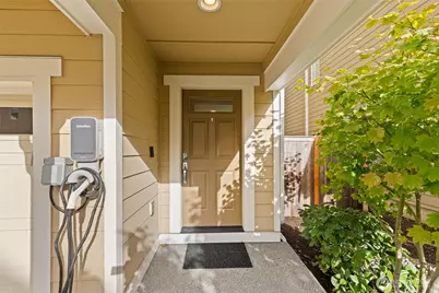 1109 146th Street SW #6, Lynnwood, WA 98087 - Photo 2