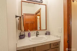 21625 Road D 5 NE, Soap Lake, WA 98851 - Photo 18