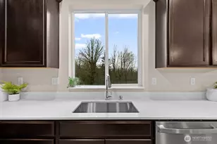 8220 49th St NE, Marysville, WA 98270 - Photo 18