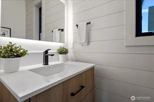 208 Pebblebrook Dr, Lynden, WA 98264 - Photo 2