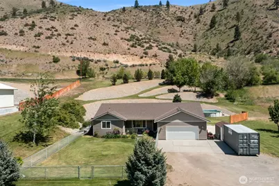 6132 Entiat River Road, Entiat, WA 98822 - Photo 2