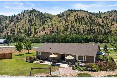 6132 Entiat River Road, Entiat, WA 98822 - Photo 32