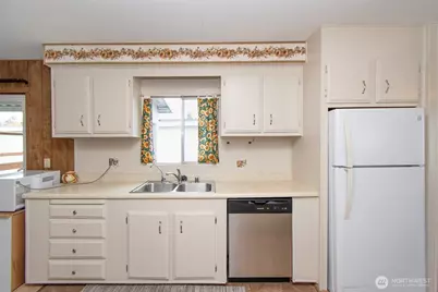 42 Juniper Mobile Estates, Sequim, WA 98382 - Photo 10