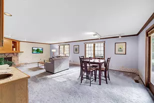 19121 NE 127th St, Redmond, WA 98052 - Photo 14