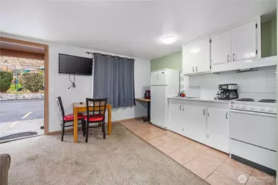 2044 W Woodin Avenue, Chelan, WA 98816 - Photo 18