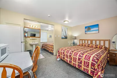 2044 W Woodin Avenue, Chelan, WA 98816 - Photo 22