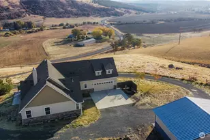 239 Patit Rd, Dayton, WA 99328 - Photo 4